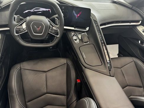 Used 2025 Chevrolet Corvette Stingray image 27