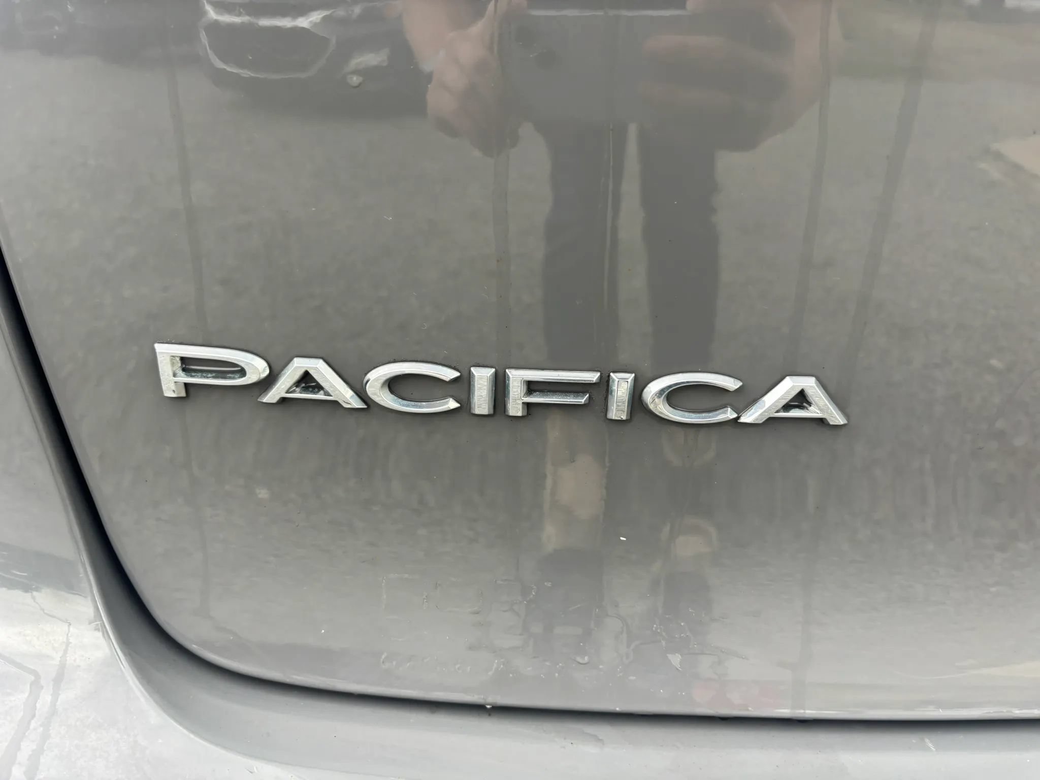 Used 2022 Chrysler Pacifica Touring-L FWD image 5
