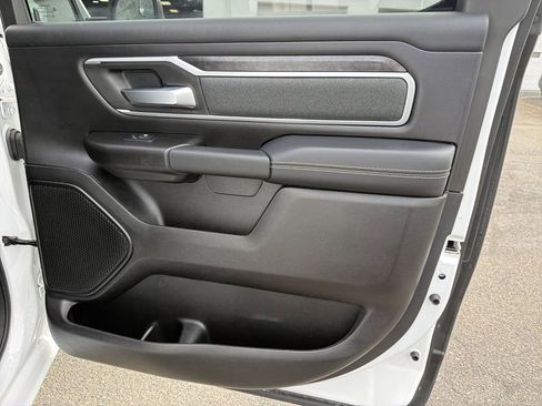 Used 2022 RAM 1500 Big Horn AWD/4WD image 16
