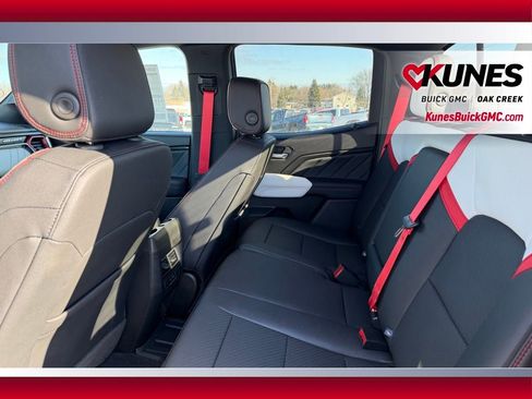 New 2026 GMC Canyon AT4X image 9