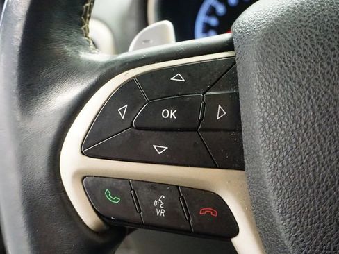 Certified 2017 Jeep Grand Cherokee Overland image 37