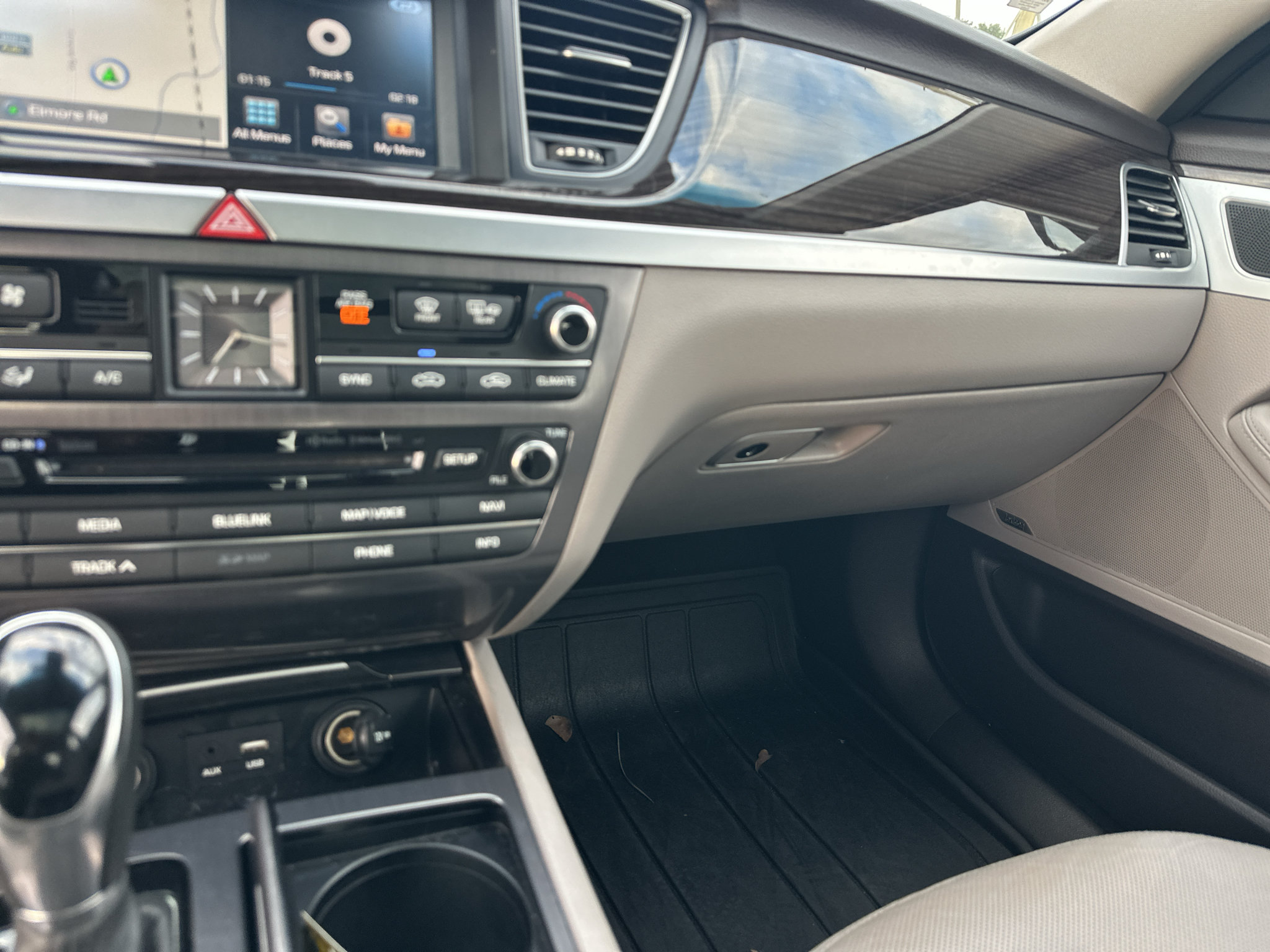 Used 2017 Genesis G80 3.8 w/ Option Group 02 RWD image 13