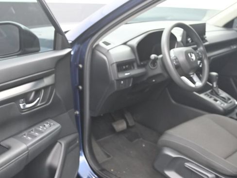 Used 2025 Honda CR-V LX image 10