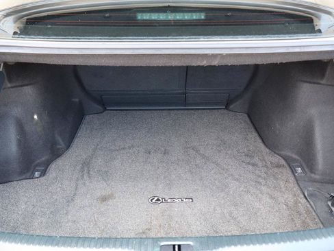 Used 2018 Lexus IS 300 w/ Premium Package RWD image 10