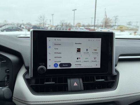 Used 2023 Toyota RAV4 XLE image 18