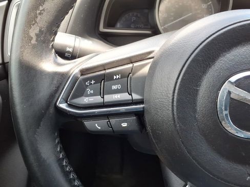 Used 2018 MAZDA MAZDA3 Touring FWD image 30