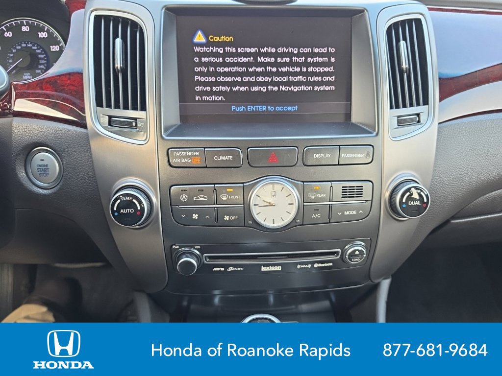 Used 2012 Hyundai Equus Signature RWD image 19