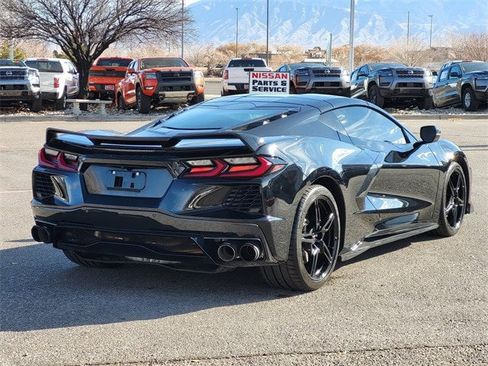 Used 2022 Chevrolet Corvette Stingray Coupe w/ Z51 Performance Package image 3