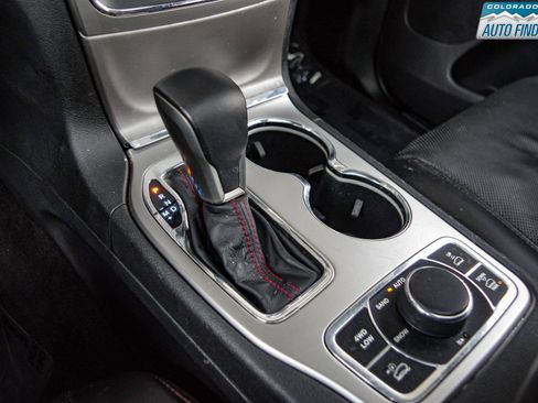 Used 2018 Jeep Grand Cherokee Trailhawk w/ Trailhawk Luxury Group image 19