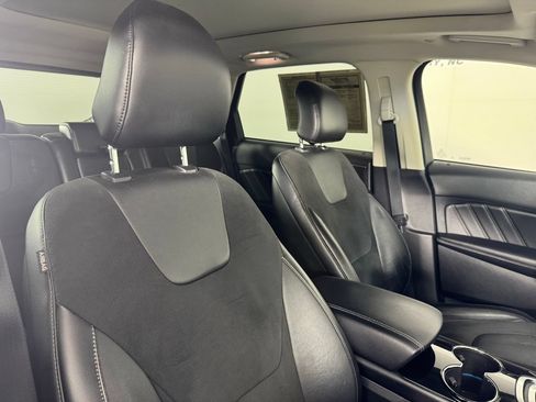 Used 2016 Ford Edge Sport w/ Equipment Group 401A AWD/4WD image 38