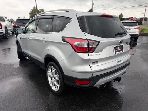 Used 2018 Ford Escape Titanium w/ Ford Safe & Smart Package AWD/4WD image 7