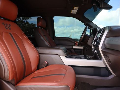 Used 2018 Ford F250 King Ranch w/ King Ranch Ultimate Package AWD/4WD image 29
