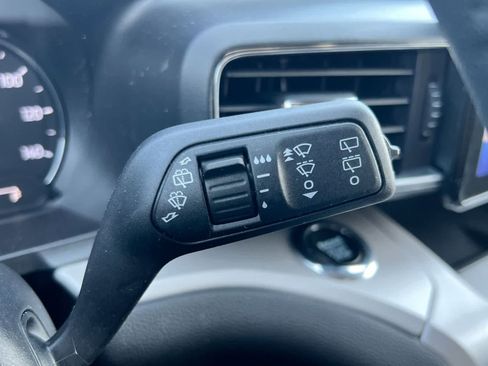 Used 2024 Ford Explorer XLT w/ Equipment Group 202A AWD/4WD image 25