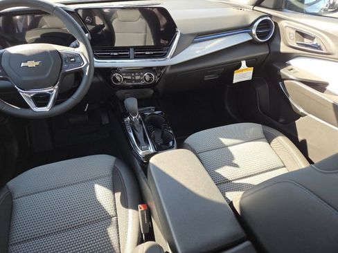 New 2026 Chevrolet Trax LT w/ Driver Confidence Package image 29