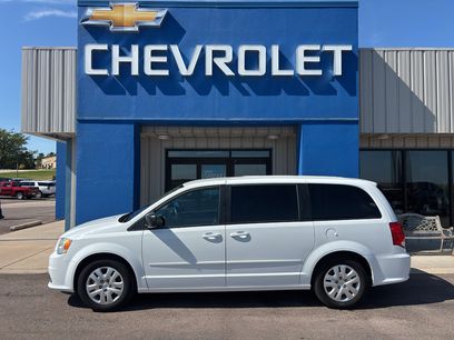 Used 2016 Dodge Grand Caravan SE w/ Quick Order Package 29E SE