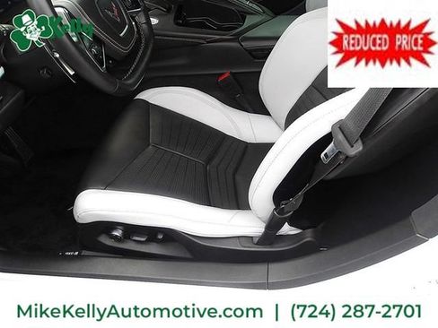 Used 2022 Chevrolet Corvette Stingray Premium Cpe w/ Z51 Performance Package RWD image 11