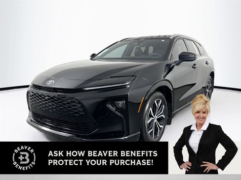 Used 2025 Toyota Crown Signia image 1