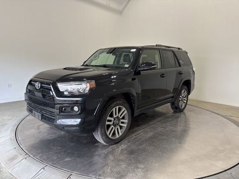 Used 2022 Toyota 4Runner TRD Sport w/ Technology Package AWD/4WD image 3