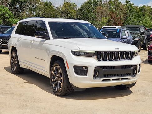 Used 2023 Jeep Grand Cherokee L Overland AWD/4WD image 3