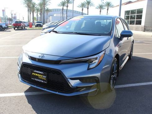 Certified 2026 Toyota Corolla SE FWD image 4