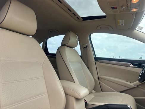Used 2017 Volkswagen Passat 1.8T SE image 29