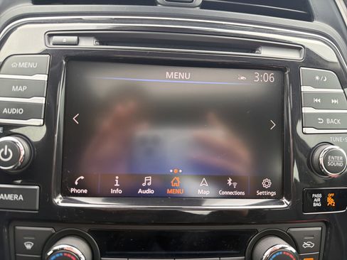 Used 2021 Nissan Maxima Platinum w/ Sport Mat Group image 23