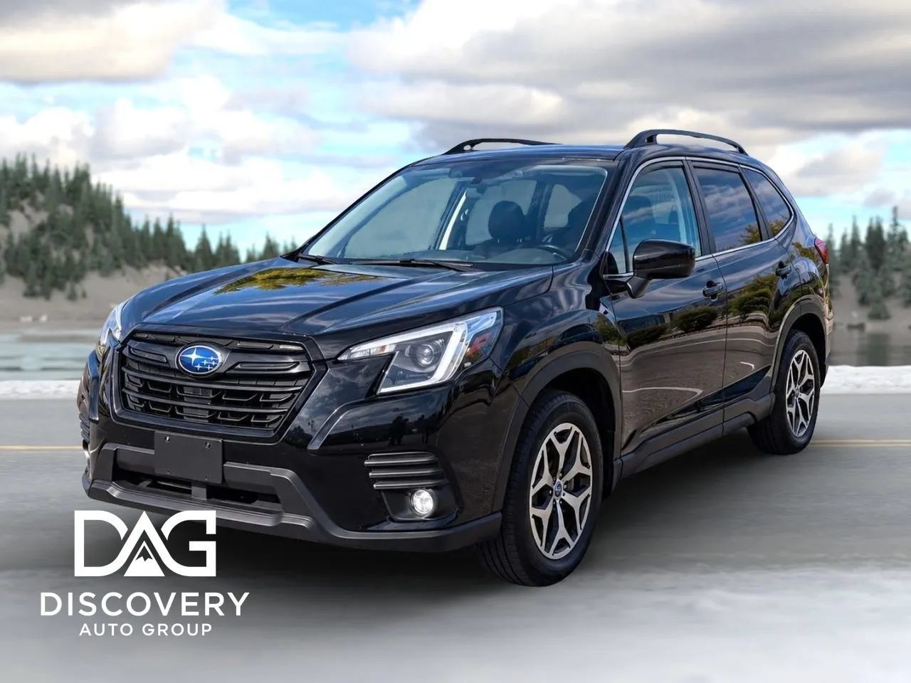 Used 2024 Subaru Forester Premium AWD/4WD image 1