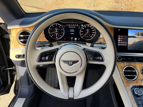 Used 2023 Bentley Continental GT Mulliner image 19
