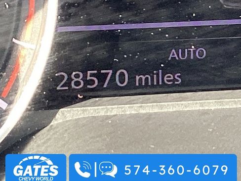 Used 2025 Nissan Rogue SV AWD/4WD image 4
