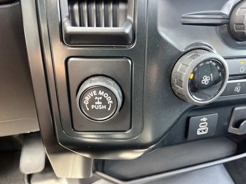 Used 2025 Ford F150 XL RWD image 35