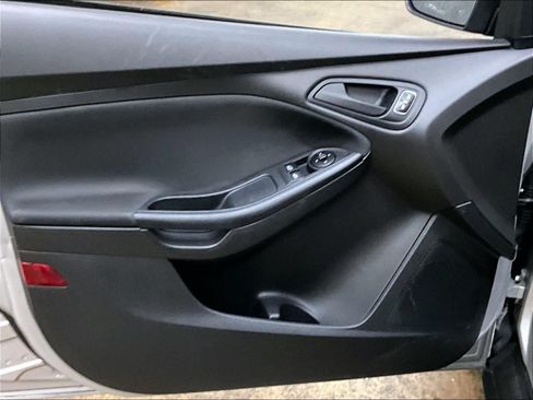 Used 2016 Ford Focus S FWD image 25