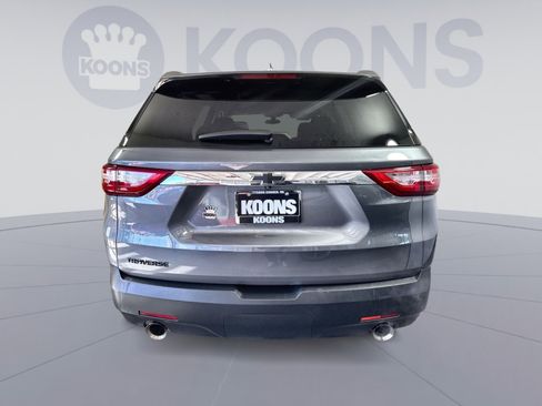 Used 2020 Chevrolet Traverse LS w/ LPO, Black Accent Package image 5