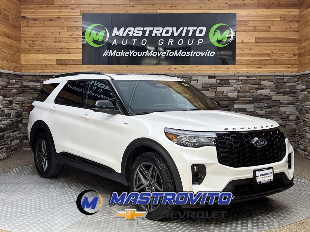 Used 2025 Ford Explorer ST-Line w/ Premium Package AWD/4WD image 1