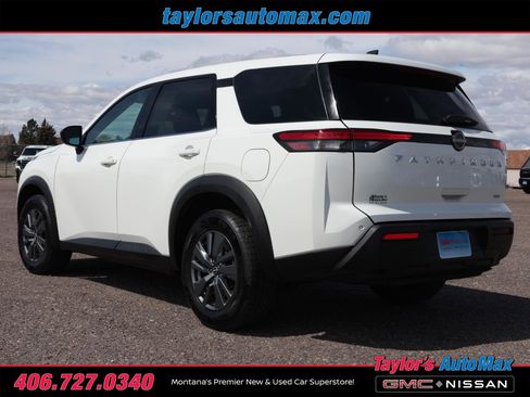 Used 2024 Nissan Pathfinder S AWD/4WD image 42