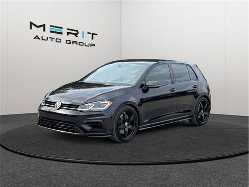 Used 2019 Volkswagen Golf R 4-Door image 4