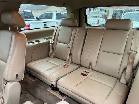 Used 2009 GMC Yukon XL Denali image 15