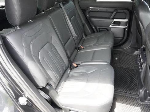 Used 2020 Land Rover Defender 110 HSE AWD/4WD image 27