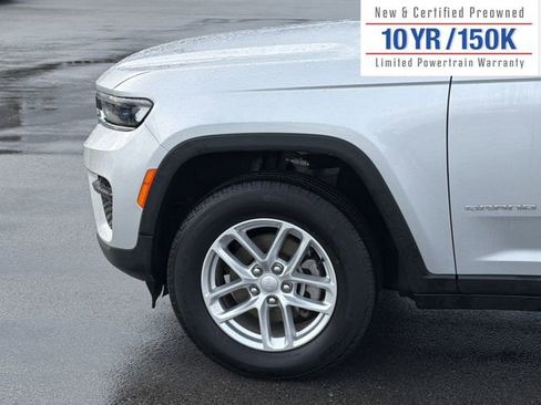 Used 2025 Jeep Grand Cherokee Laredo X w/ Luxury Tech Group I image 11