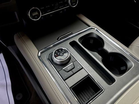 Used 2020 Ford Expedition XLT w/ Equipment Group 202A image 41