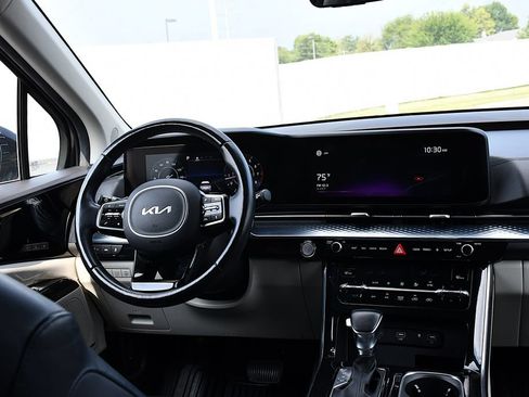 Used 2022 Kia Carnival SX Prestige FWD image 24
