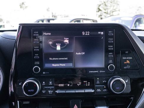 Used 2022 Toyota Highlander Bronze Edition image 35