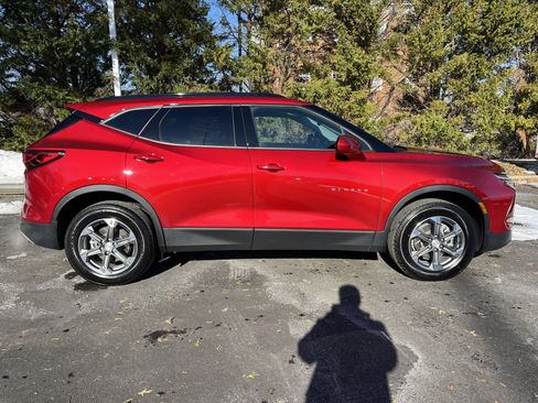 Used 2024 Chevrolet Blazer LT w/ Convenience Package image 11