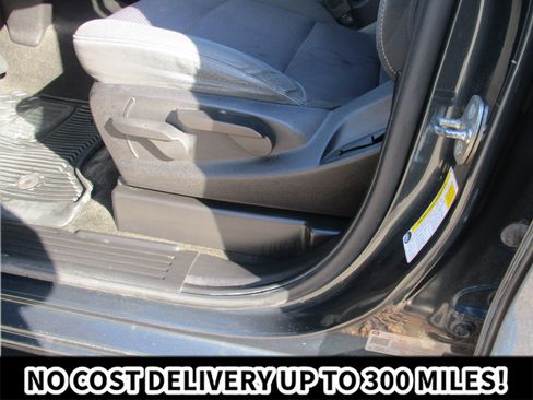 Used 2018 Chevrolet Silverado 1500 LT AWD/4WD image 14