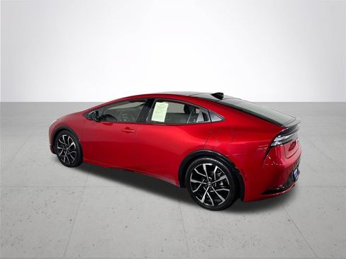 Used 2023 Toyota Prius Prime FWD image 8