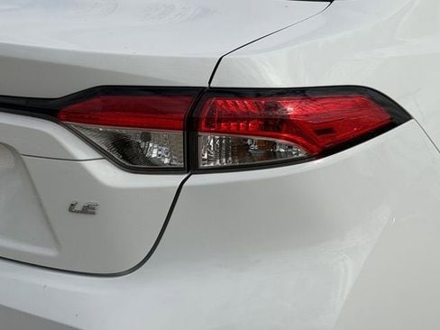 Certified 2024 Toyota Corolla LE image 7