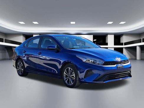 Certified 2024 Kia Forte LXS image 7