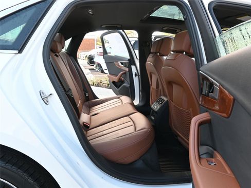 Used 2020 Audi A4 2.0T Premium w/ Convenience Package image 28