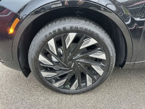 New 2026 Lincoln Nautilus Reserve w/ Jet Appearance Package AWD/4WD image 10