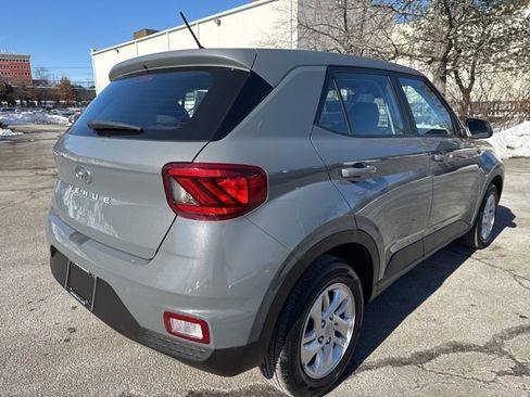 Certified 2023 Hyundai Venue SE w/ Cargo Package image 15