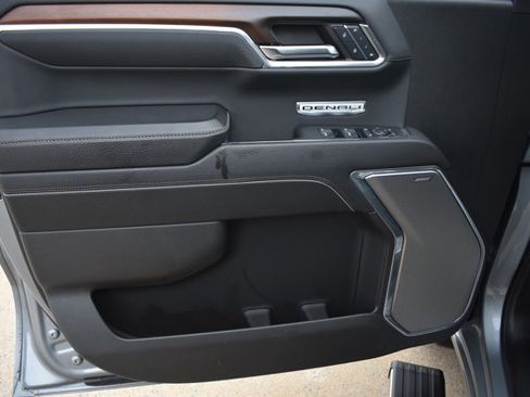 Used 2024 GMC Sierra 1500 Denali w/ Technology Package image 16